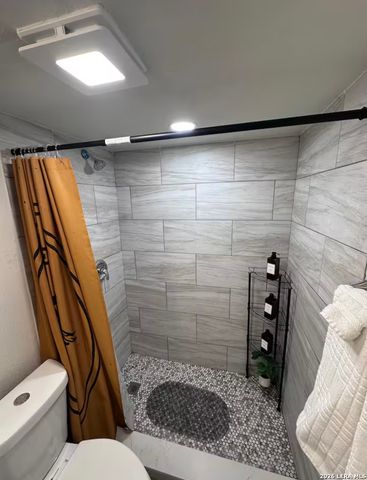340 Montclair St Apt 202, San Antonio, TX 78209