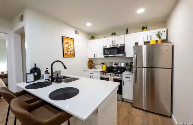 340 Montclair St Apt 202, San Antonio, TX 78209