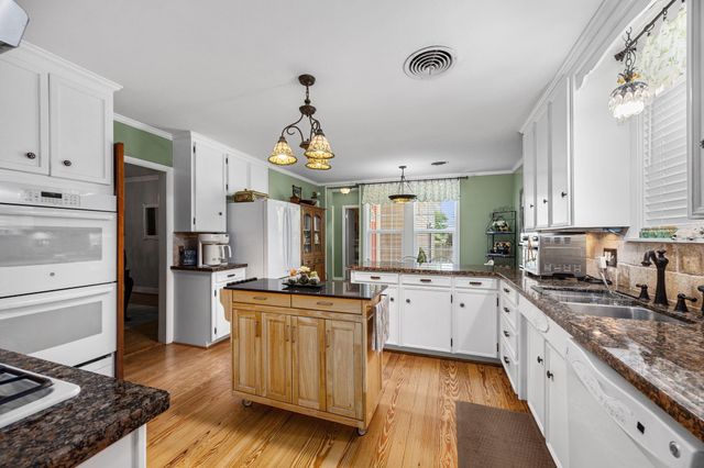 801 W Main Street, Brenham, TX 77833