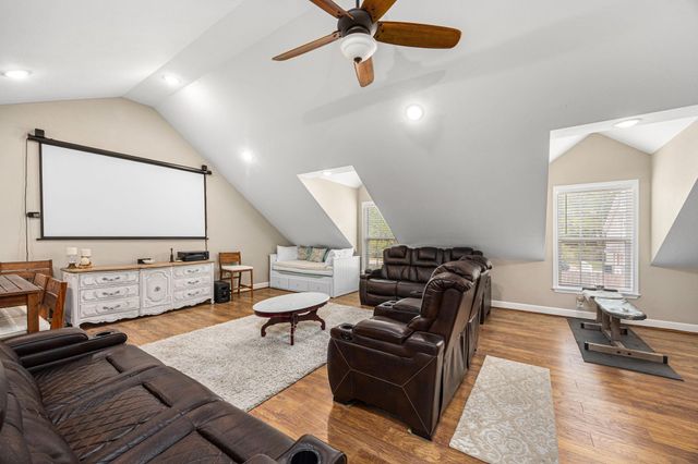 801 W Main Street, Brenham, TX 77833