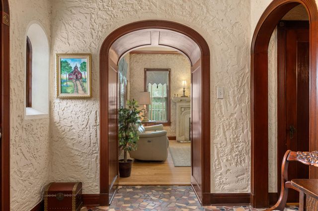 801 W Main Street, Brenham, TX 77833