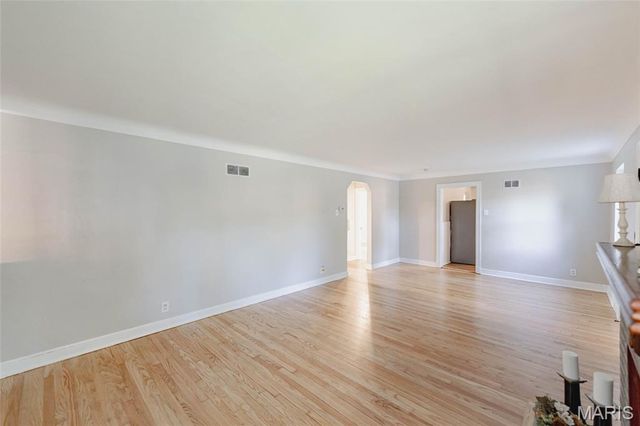 3709 Eminence Boulevard, St John, MO 63114