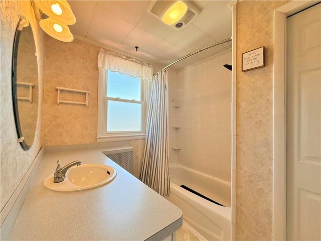 1921 Green Street, Allentown City, PA 18104