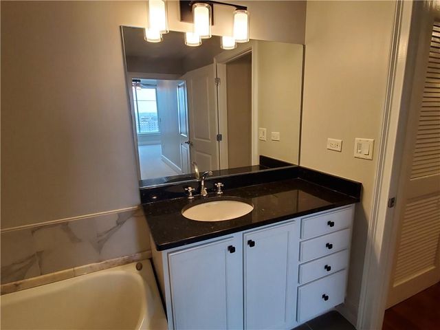 285 Centennial Olympic Park NW Drive 1903, Atlanta, GA 30313