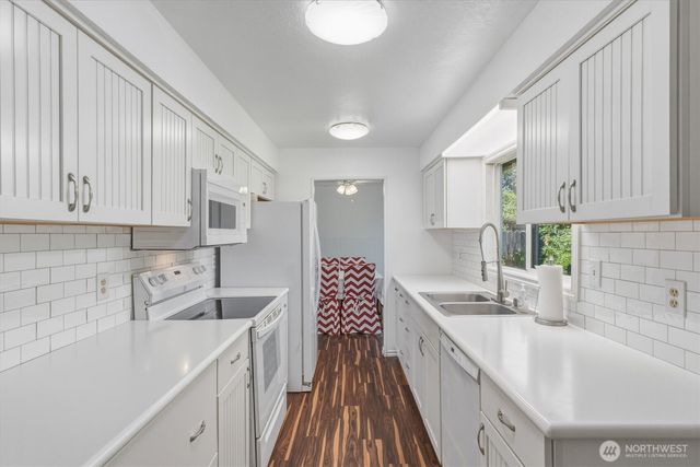 155 N Maple Street, Kelso, WA 98626