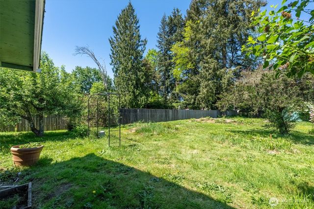 155 N Maple Street, Kelso, WA 98626