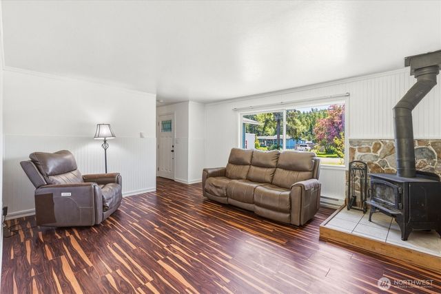 155 N Maple Street, Kelso, WA 98626