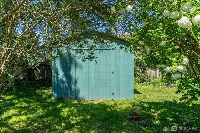 155 N Maple Street, Kelso, WA 98626