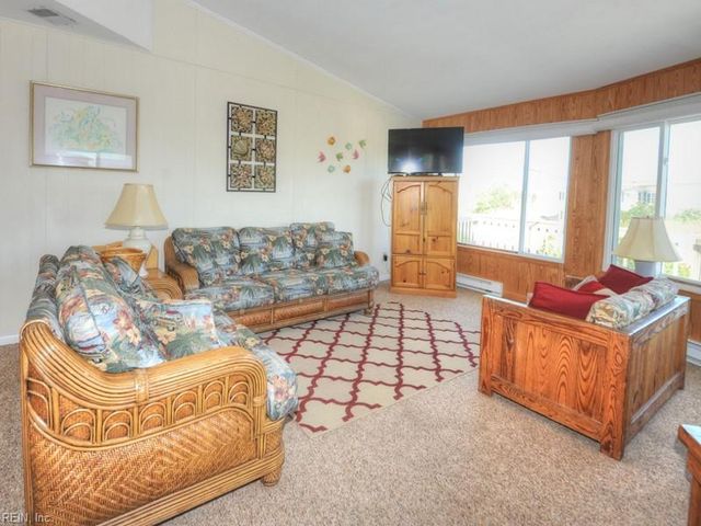 2933 Sandfiddler Rd RD, Virginia Beach, VA 23456