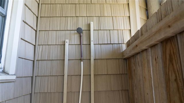 2933 Sandfiddler Rd RD, Virginia Beach, VA 23456