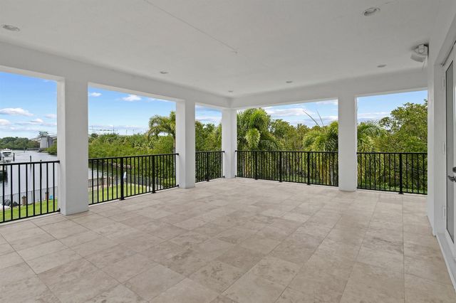 13965 Willow Cay Drive, Juno Beach, FL 33408