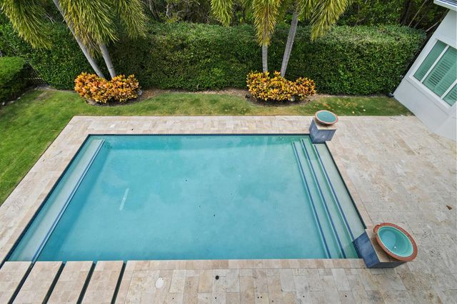 13965 Willow Cay Drive, Juno Beach, FL 33408