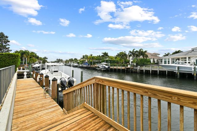 13965 Willow Cay Drive, Juno Beach, FL 33408