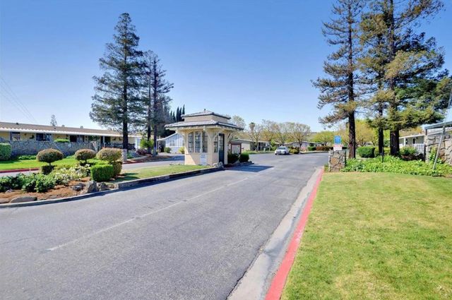 401 Chateau La Salle, San Jose, CA 95111