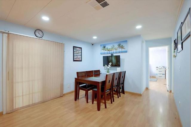 401 Chateau La Salle, San Jose, CA 95111