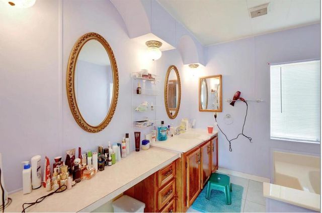 401 Chateau La Salle, San Jose, CA 95111