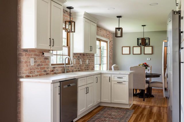 7119 Freistadt ROAD, Mequon, WI 53092