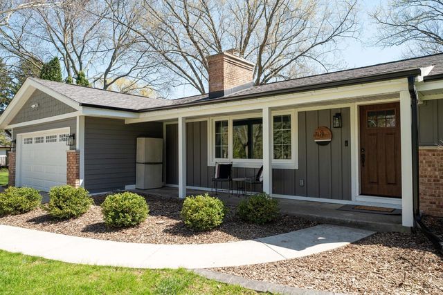 7119 Freistadt ROAD, Mequon, WI 53092