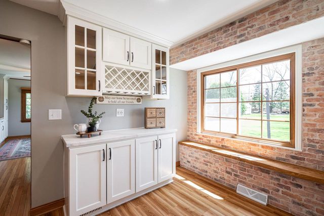 7119 Freistadt ROAD, Mequon, WI 53092