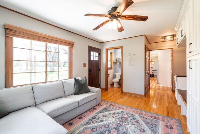 7119 Freistadt ROAD, Mequon, WI 53092