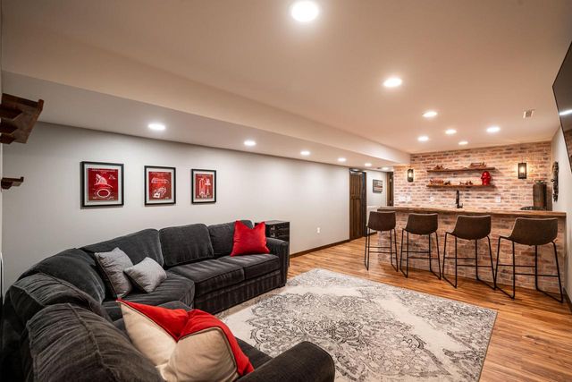7119 Freistadt ROAD, Mequon, WI 53092