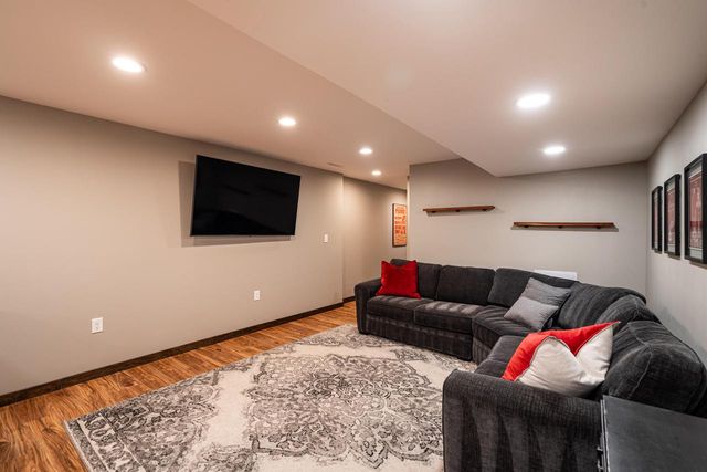 7119 Freistadt ROAD, Mequon, WI 53092