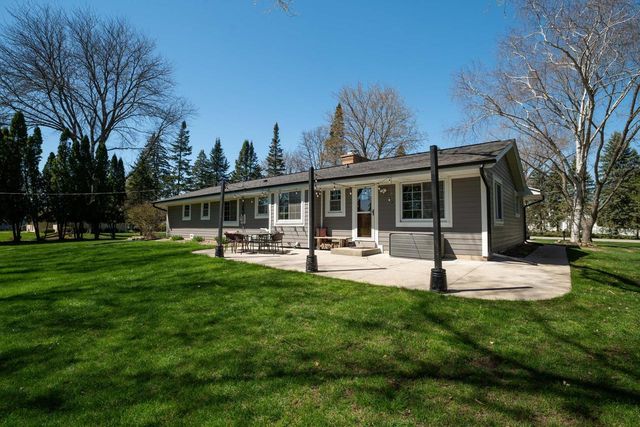 7119 Freistadt ROAD, Mequon, WI 53092
