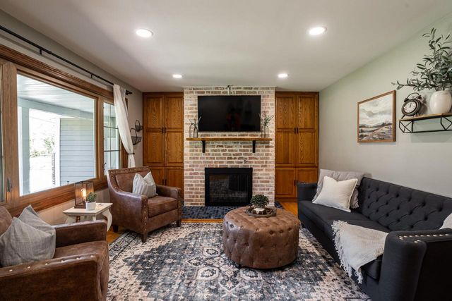7119 Freistadt ROAD, Mequon, WI 53092
