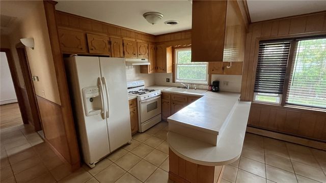 33 Gillen Avenue, North Providence, RI 02904
