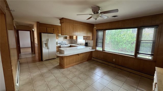 33 Gillen Avenue, North Providence, RI 02904