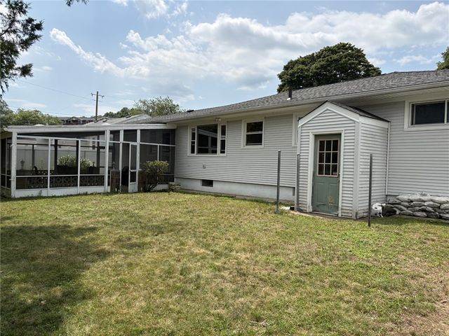 33 Gillen Avenue, North Providence, RI 02904