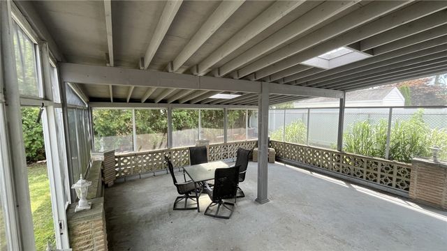 33 Gillen Avenue, North Providence, RI 02904