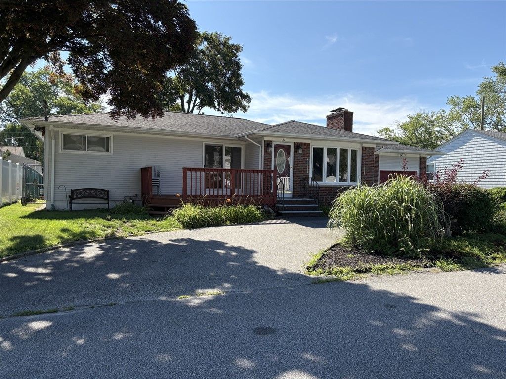 33 Gillen Avenue, North Providence, RI 02904