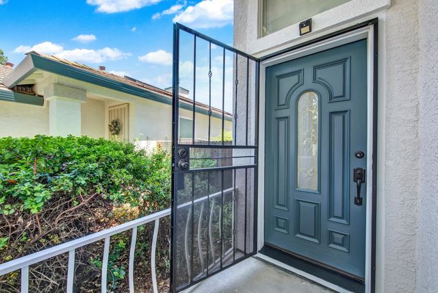 5523 Tamarindo Ln, Elk Grove, CA 95758