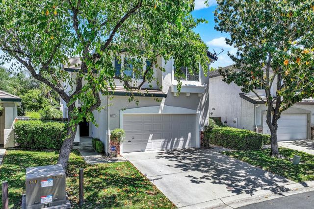 5523 Tamarindo Ln, Elk Grove, CA 95758