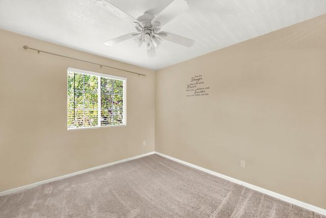 5523 Tamarindo Ln, Elk Grove, CA 95758