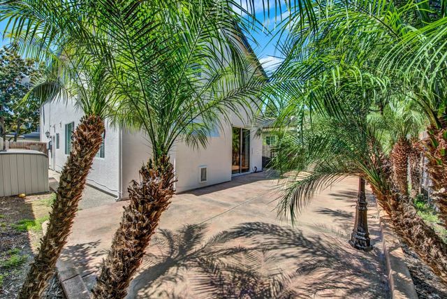 5523 Tamarindo Ln, Elk Grove, CA 95758