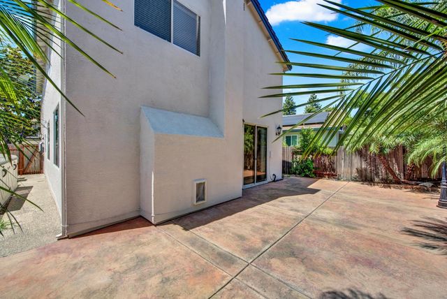 5523 Tamarindo Ln, Elk Grove, CA 95758