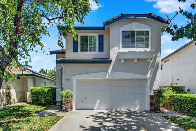 5523 Tamarindo Ln, Elk Grove, CA 95758