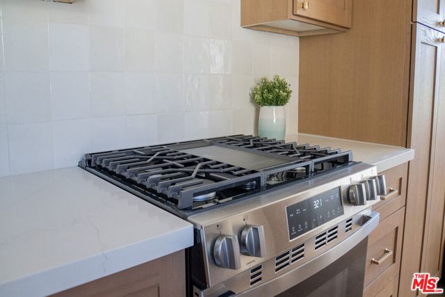 4579 Ambrose Avenue 8, Los Angeles, CA 90027