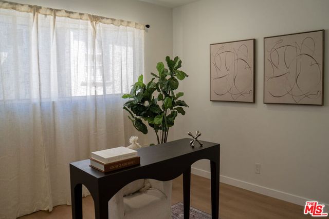 4579 Ambrose Avenue 8, Los Angeles, CA 90027