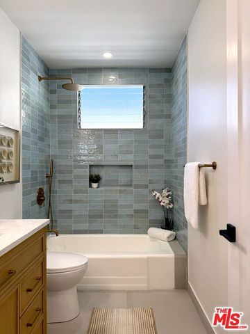 4579 Ambrose Avenue 8, Los Angeles, CA 90027