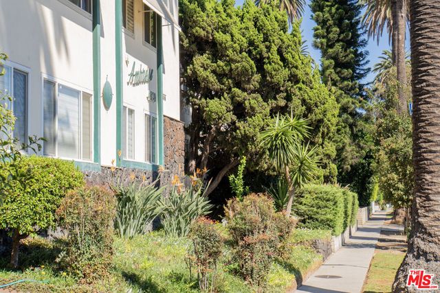 4579 Ambrose Avenue 8, Los Angeles, CA 90027