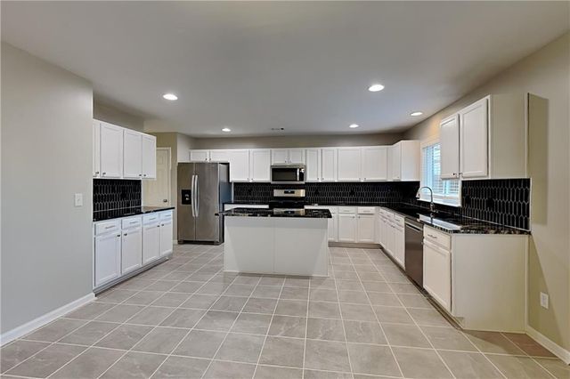 40 Parkmont Court, Dallas, GA 30132