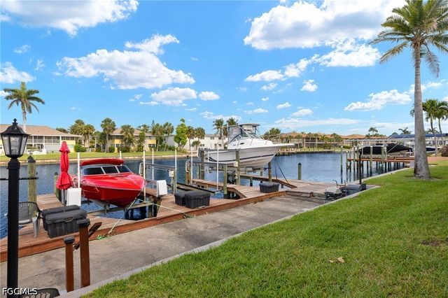 4616 SE 5th PL 208, Cape Coral, FL 33904