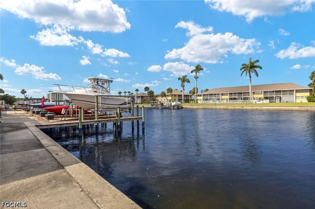 4616 SE 5th PL 208, Cape Coral, FL 33904