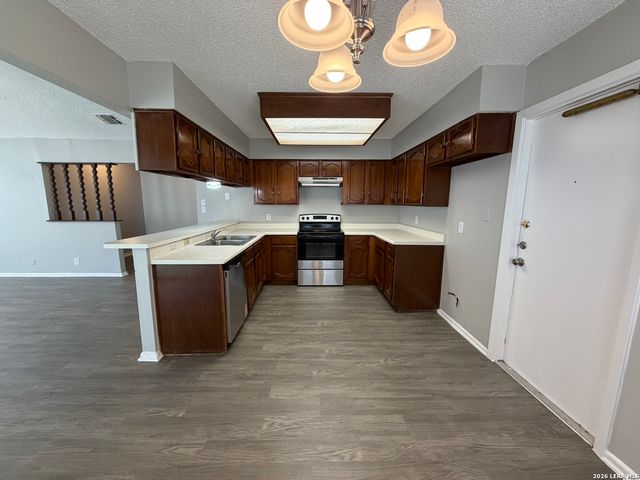 14214 CRADLEWOOD, San Antonio, TX 78233