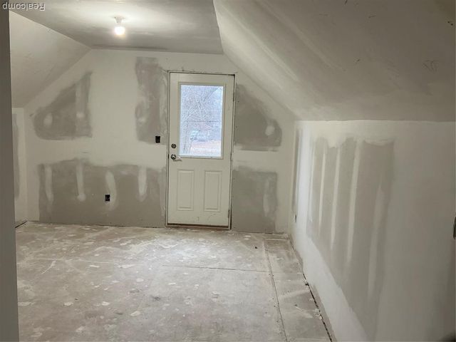 9160 Blondell A Blondell Avenue, White Lake, MI 48386