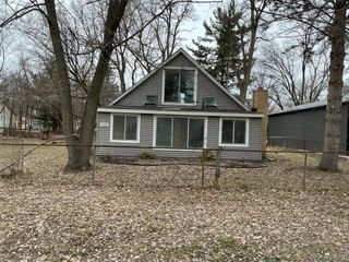 9160 Blondell A Blondell Avenue, White Lake, MI 48386