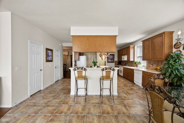 1759 Sunset Ridge Drive, Grand Prairie, TX 75050